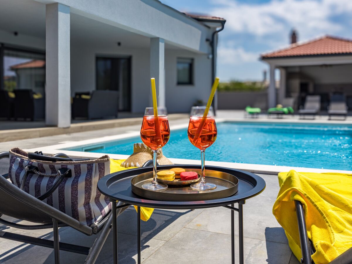 Villa Villa Speranza with Private Illuminated Pool - Outdoor photo 2