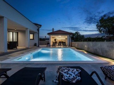 Villa Villa Speranza with Private Illuminated Pool - Outdoor photo 12