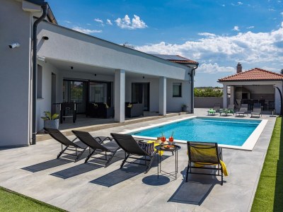 Villa Villa Speranza with Private Illuminated Pool - Outdoor photo 16