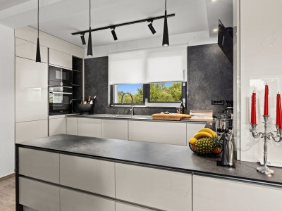 Villa Villa Speranza with Private Illuminated Pool - Features photo 49