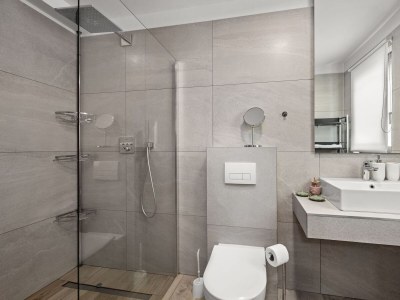 Villa Villa Speranza with Private Illuminated Pool - Features photo 78