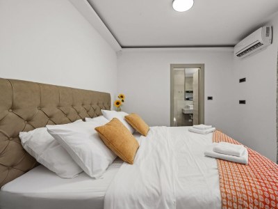 Villa Villa Speranza with Private Illuminated Pool - Features photo 80