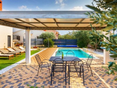 Holiday house Villa Sunshine with Private Heated Pool - Outdoor photo 10