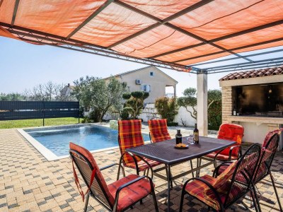 Holiday house Villa Sunshine with Private Heated Pool - Outdoor photo 11