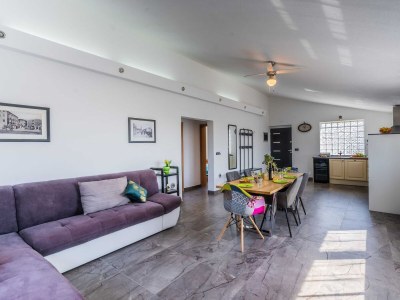 Holiday house Villa Sunshine with Private Heated Pool - Features photo 17