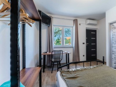 Holiday house Villa Sunshine with Private Heated Pool - Features photo 34