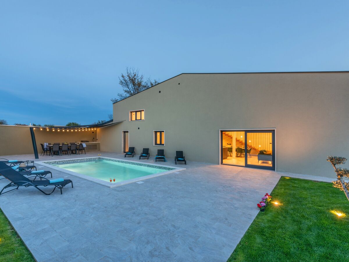 Villa Villa Ulika - Pool, Jacuzzi and Sauna - Outdoor photo 3