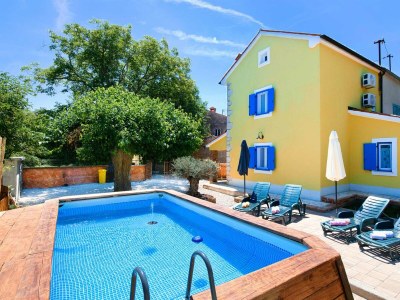 Holiday house Villa Jordan in Nedešćina - Holiday house