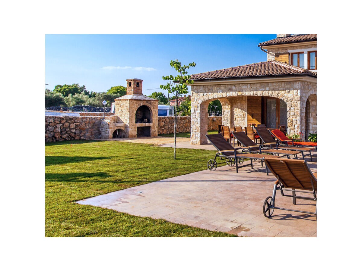 Villa with pool near Krk - Outdoor photo 4