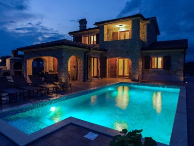 Villa with pool near Krk - Outdoor photo 2