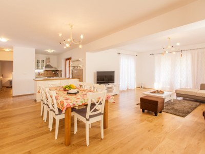 Villa with pool near Krk - Features photo 14