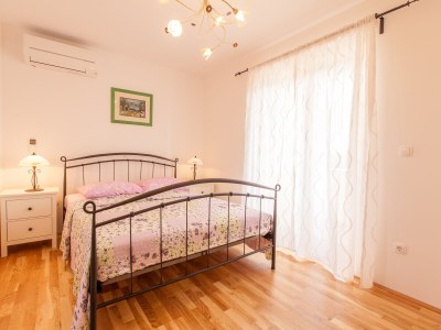 Villa with pool near Krk - Features photo 19