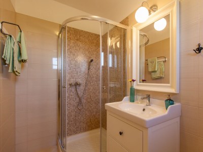 Villa with pool near Krk - Features photo 32