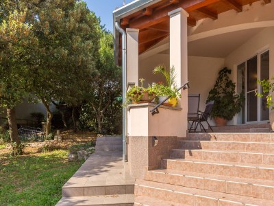 Holiday apartment BRINA with a pleasant terrace near Pula - Features photo 21