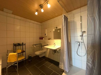 Apartment Appartement/Fewo, Dusche und Badewanne, Balkon - Features photo 19
