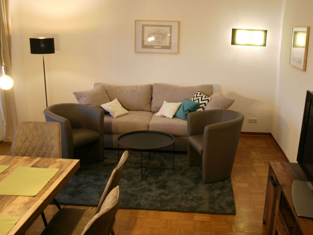 Apartment Appartement/Fewo, Badewanne, 2 Schlafräume - Outdoor photo 4