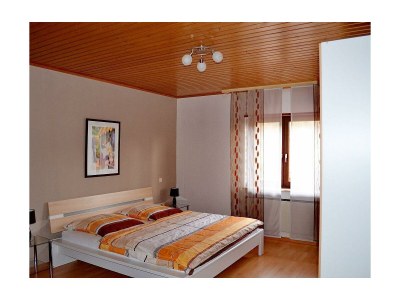 Apartment Appartement/Fewo, Dusche, WC, 3 Schlafräume - Features photo 48