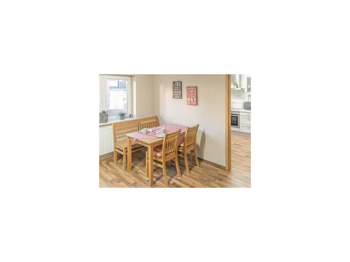 Apartment 2-Bett-Ferienwohnung Dusche/WC, Balkon