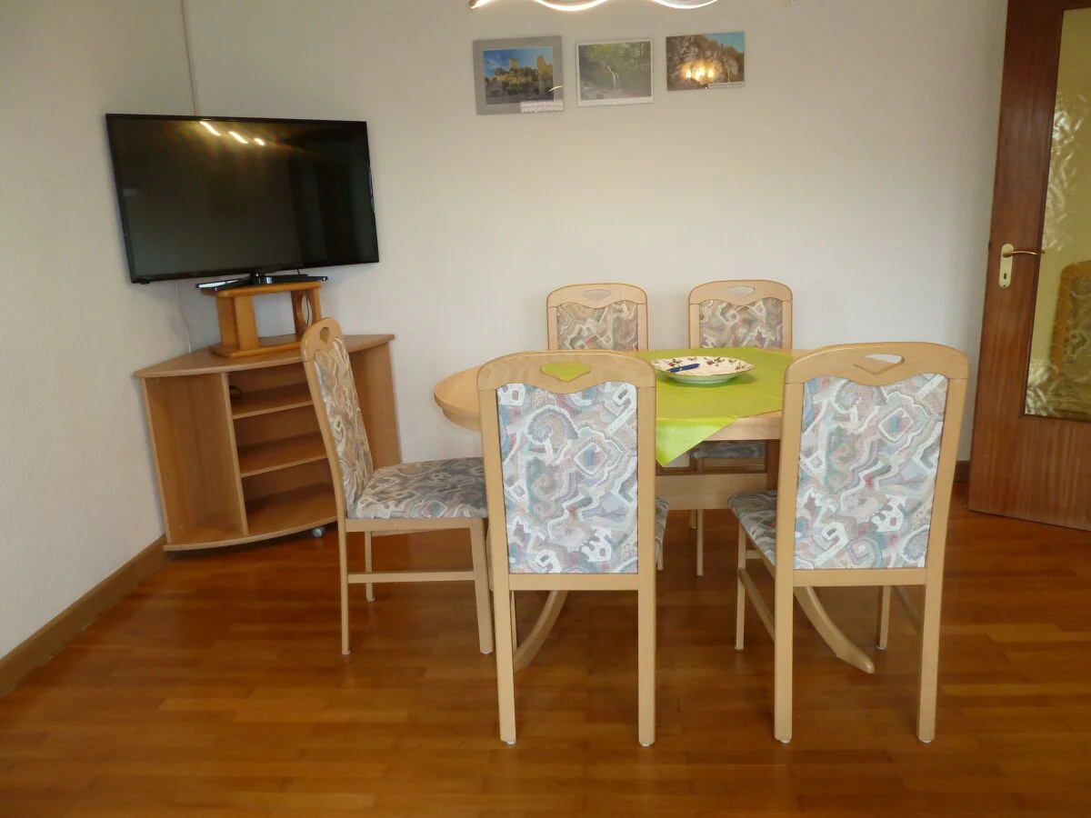 Apartment 6-Bett-Ferienhaus, Dusche u.Bad/WC, 3 Schlafräume - Outdoor photo 5