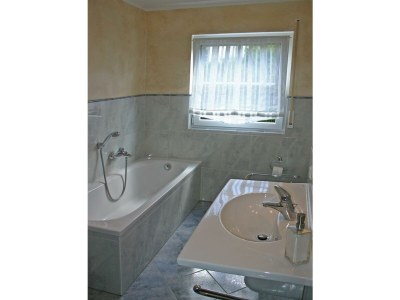 Apartment 4-Bett-Ferienwohnung mit Balkon - Outdoor photo 11