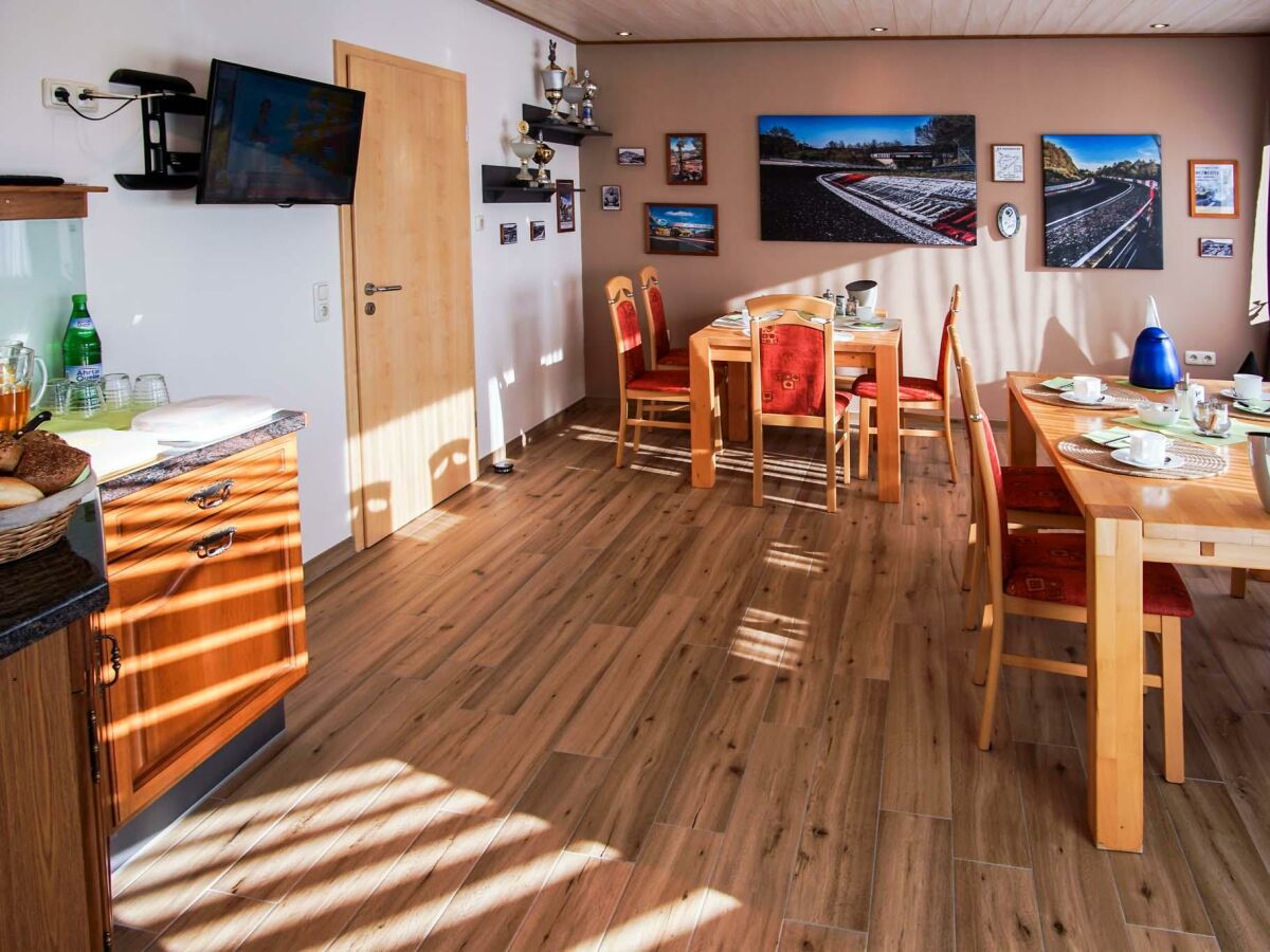 Apartment 2-Bett-Ferienwohnung "Nürburg" bis 3 Pers. - Outdoor photo 2