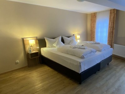 Apartment Apartement, Dusche/WC, 2 Schlafräume bis 4 Pers. - Outdoor photo 18