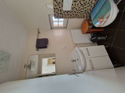 Apartment 12-Bett-Ferienhaus Du/Bad/WC (12 Erw, 2 Ki,1 Baby) - Features photo 24