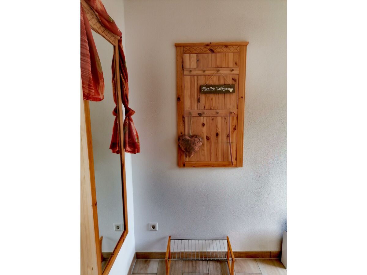 Apartment 2-Bett-Ferienwohnung Maifeld