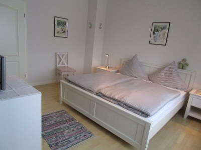 Holiday room Doppelzimmer, Dusche, WC, gartenseitig - Outdoor photo 24