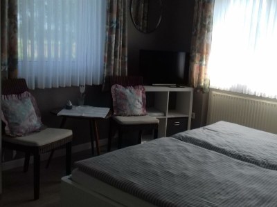 Holiday room Doppelzimmer, Dusche, WC, gartenseitig - Features photo 41