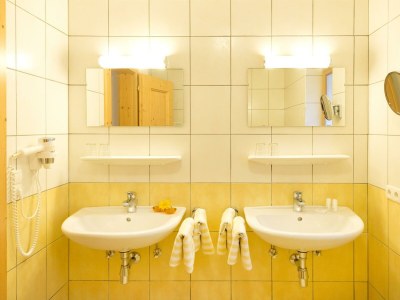 Apartment Deluxe Apartment mit 3 Schlafzimmer und Südbalkon - Features photo 38