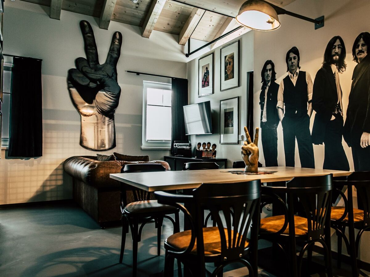 Apartment JOHN PAUL GEORGE und RINGO Dont let me down - Outdoor photo 2