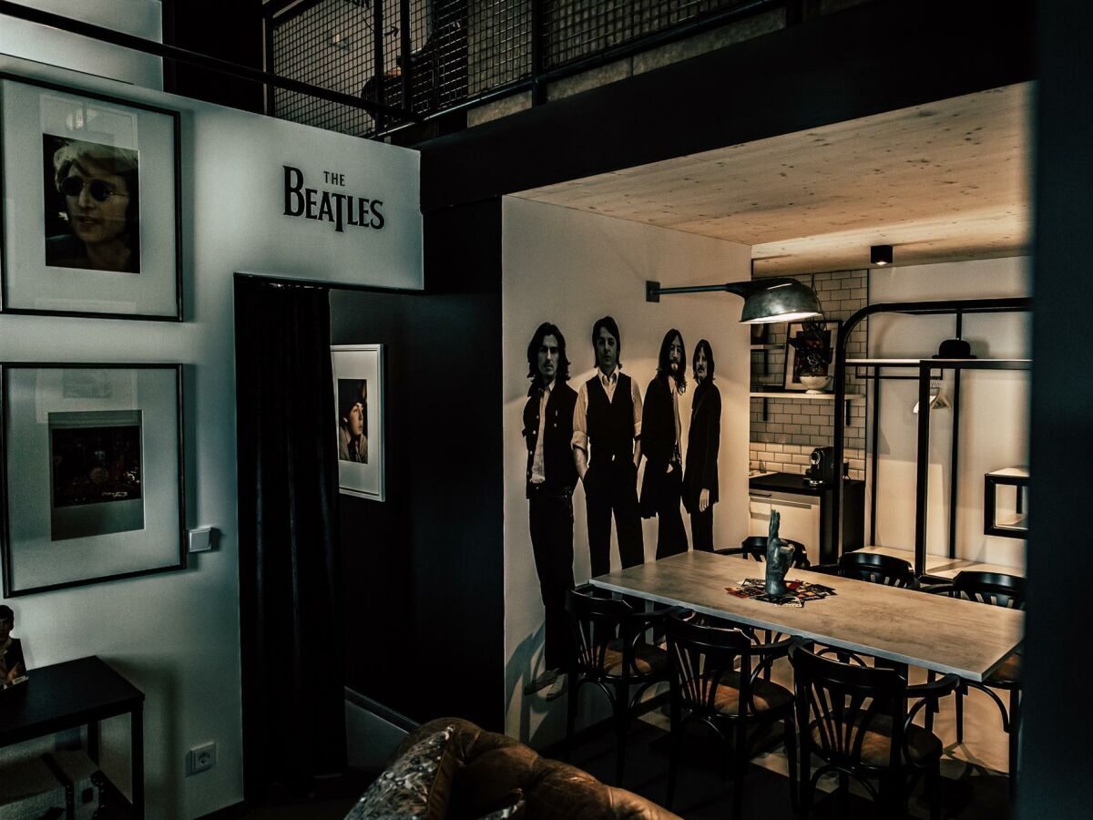 Apartment JOHN PAUL GEORGE und RINGO Dont let me down - Outdoor photo 5