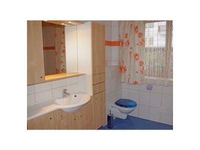 Apartment Appartement/Fewo/Patscherkofel, Dusche, WC - Features photo 7