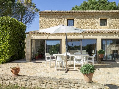 Holiday house Gîte Tresques - Outdoor photo 9