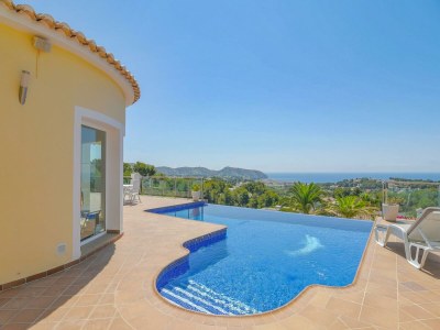Villa Küstenvilla mit Pool in Moraira - Villa
