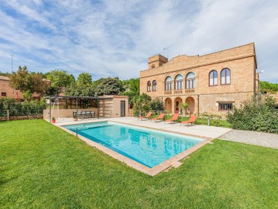 Holiday house Charming Home Near Vulpellac in Cruïlles - Holiday house