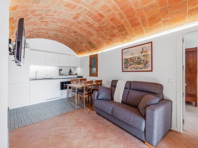 Holiday house Charming Home Near Vulpellac - Features photo 31