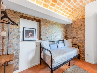 Holiday house Charming Home Near Vulpellac - Features photo 33