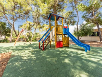 Holiday house Tranquil Villa Stay in Tolleric - Outdoor photo 6