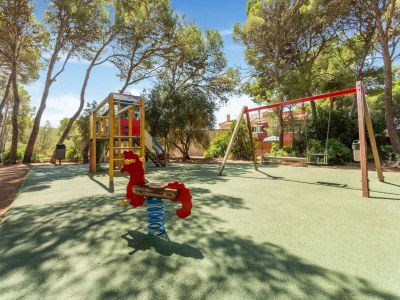 Holiday house Tranquil Villa Stay in Tolleric - Outdoor photo 7