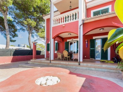 Holiday house Tranquil Villa Stay in Tolleric - Outdoor photo 10