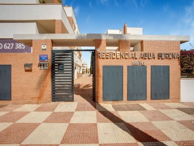 Apartment Beachside Apartment with Pool - Features photo 19