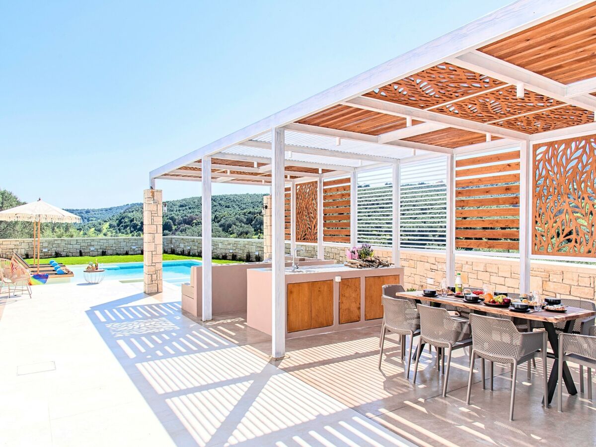 Holiday house Villa am Kournas-See mit privatem Pool - Outdoor photo 4