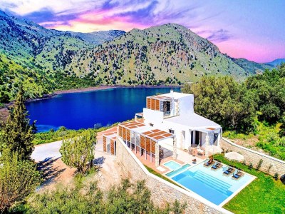 Holiday house Villa am Kournas-See mit privatem Pool - Outdoor photo 5