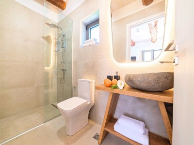 Holiday house Villa am Kournas-See mit privatem Pool - Features photo 24