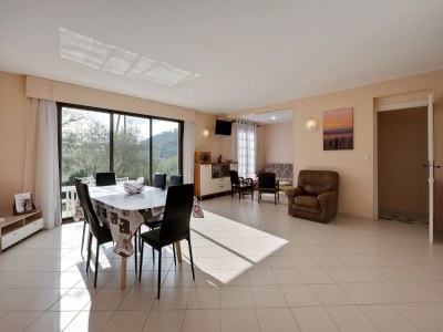 Apartment Charmante Wohnung mit Pool - Features photo 13