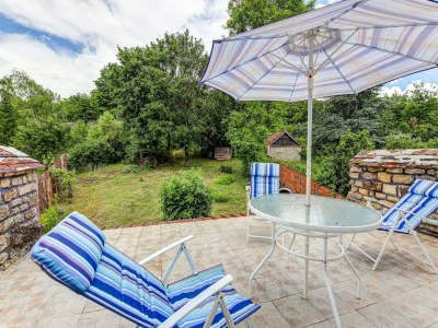 Holiday house Traditional Holiday Home in Brinon sur Beuvron - Outdoor photo 9