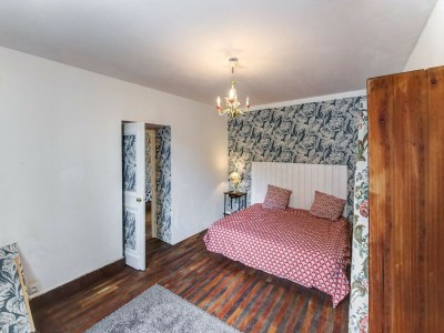 Holiday house Traditional Holiday Home in Brinon sur Beuvron - Features photo 15