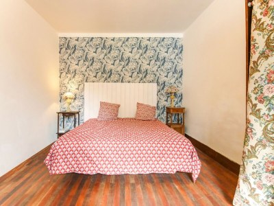 Holiday house Traditional Holiday Home in Brinon sur Beuvron - Features photo 33